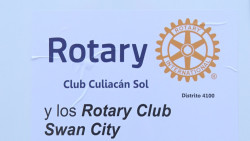 Club Rotary entrega 11 ambulancias en México
