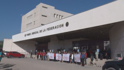 Se manifiestan en el Poder Judicial de la Federación en Sinaloa