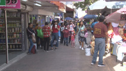 Se incrementa flujo de personas en el centro de Culiacán