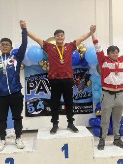 Gana alumno de Cecyte Sonora primer lugar nacional en Torneo del Pavo 2022 de levantamiento de pesas