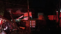 Se incendia vivienda al sur de Culiacán