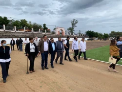 Van por más salud en Álamos con andador