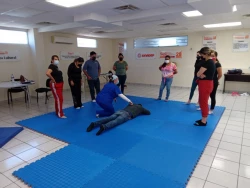 Personal educativo recibe capacitación para atender crisis en personas con discapacidad: SEC
