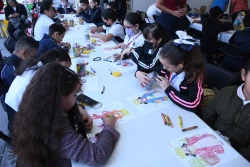 Disfrutan niñas y niños de la Feria Internacional del Libro Culiacán 2022