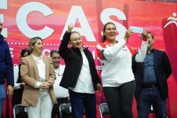 Entrega gobernador Alfonso Durazo becas Sonora de Oportunidades para alumnos de universidades públicas