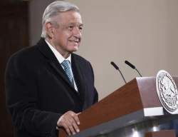 López Obrador insiste en "pausa" con España por falta de "respeto"