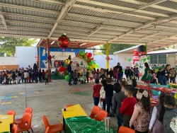 Regresa el espíritu navideño a las escuelas de Culiacán