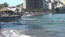 Rescatan a 9 personas del mar este fin de semana en Mazatlán
