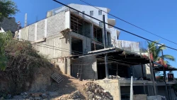 Vecinos del Cerro el Vigía piden frenar construcción de torre de departamentos