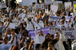 Familiares exigen en oeste de México búsqueda de 4 jóvenes desaparecidos