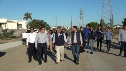 Supervisan avance de obra de la Avenida del Delfín en Mazatlán