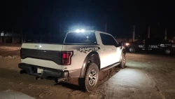 Recuperan camioneta que había sido despojada en Culiacán