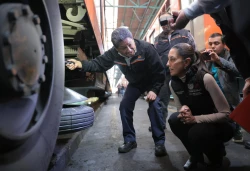 Tras 20 meses, reabre parcialmente la colapsada línea 12 del metro de México