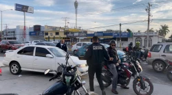¡Se tiene que respetar!, Colocan tres agentes de tránsito sobre la carretera Internacional de Mazatlán