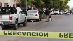 Dejan en zona centrica de  Culiacán un cadáver al interior de vehículo