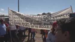 Protestan ganaderos de San Ignacio en la Expo Agro