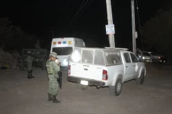 Esposado de las manos y con huellas de tortura encuentran cuerpo de hombre en Culiacán