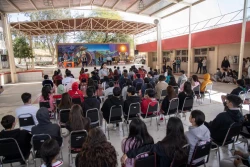 Gobierno de Sonora entrega equipamiento para Cecytes Alto Valle