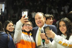 Presenta gobernador programa Soy DIFerente a más de tres mil jóvenes