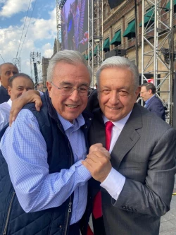 Gobernador de Sinaloa participa en la conmemoración del 85 aniversario de la Expropiación Petrolera encabezada por AMLO