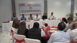 Obra principal en Mazatlán será la red sanitaria: Alcalde en reunión con CMIC