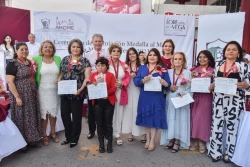 Distinguidas mujeres ahomenses reciben la “Medalla Lore de la Vega” 2023