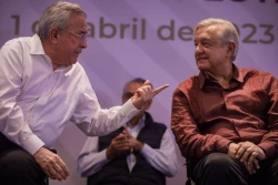 Logra Rocha acuerdo para la venta de un millón de toneladas de maíz a Segalmex