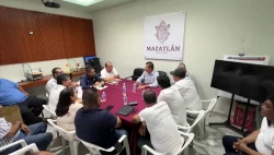 Al terminar de instalarse delimitadores en el carril preferencial, se comienza a multar: Alcalde de Mazatlán