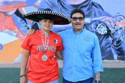Reconoce Alcalde a Xiomara Félix por lograr pase al Mundial de Softbol