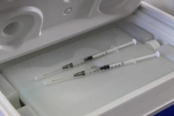 Vacuna contra VPH ayuda a prevenir el cáncer cervicouterino y otros problemas de salud: Isssteson