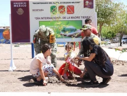 Ejército mexicano, GN y Fuerza Aérea Mexicana realizan labores sociales en Culiacán