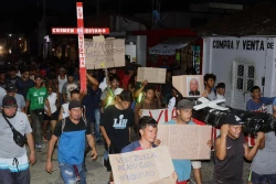 Muere hondureño en la caravana migrante del sur de México y desata protestas