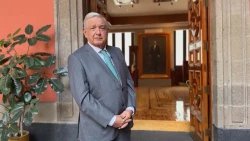 Aparece AMLO y aclara su desvanecimiento
