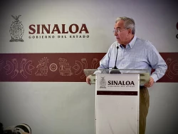 Rocha Moya envía abrazo a la UAS