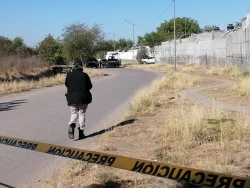 Asesinado a balazos y con las manos atadas encuentran a hombre en canal pluvial de Culiacán