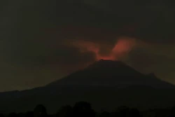 No cesa la actividad volcánica del Popocatépetl