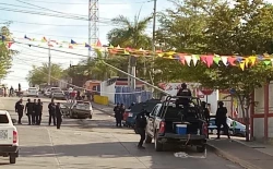 Estables los accidentados en persecución fallida en Culiacán