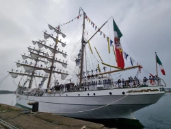 Llega a Gijón el buque escuela Cuauhtémoc