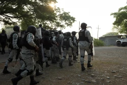 Pobladores y Fuerzas Armadas tienen violento enfrentamiento en el sur de México