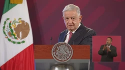 Toma tu champotón dice AMLO