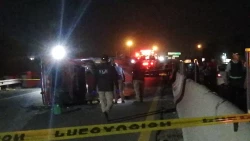 Hombre pierde la vida tras volcarse sobre la carretera Culiacán - ElDorado