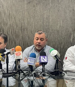 Se debe regular las citas para trámite de pasaportes
