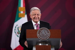 Se reunirá AMLO con los Consejeros del INE