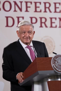 Lo está pensando aclara López Obrador