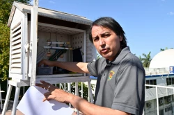 Protéjase del sol, después de las 11 de la mañana