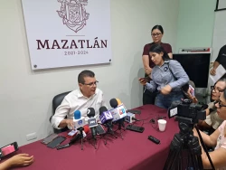 Alcalde de Mazatlán confirma renuncia de Secretaria del Ayuntamiento