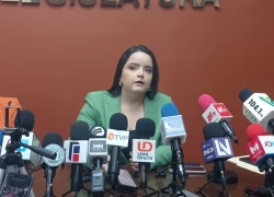 No se puede minimizar la salida de cuadros como "Chuy" Valdés: Cinthia Valenzuela