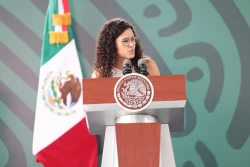 Se defiende Luisa María Alcalde