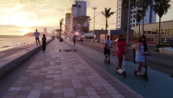 Urge regular negocios que rentan patines eléctricos en Mazatlán