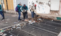 ¡Deposite la basura en su lugar!